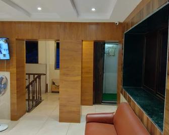 Hotel Rishi International - Mumbai - Lobby