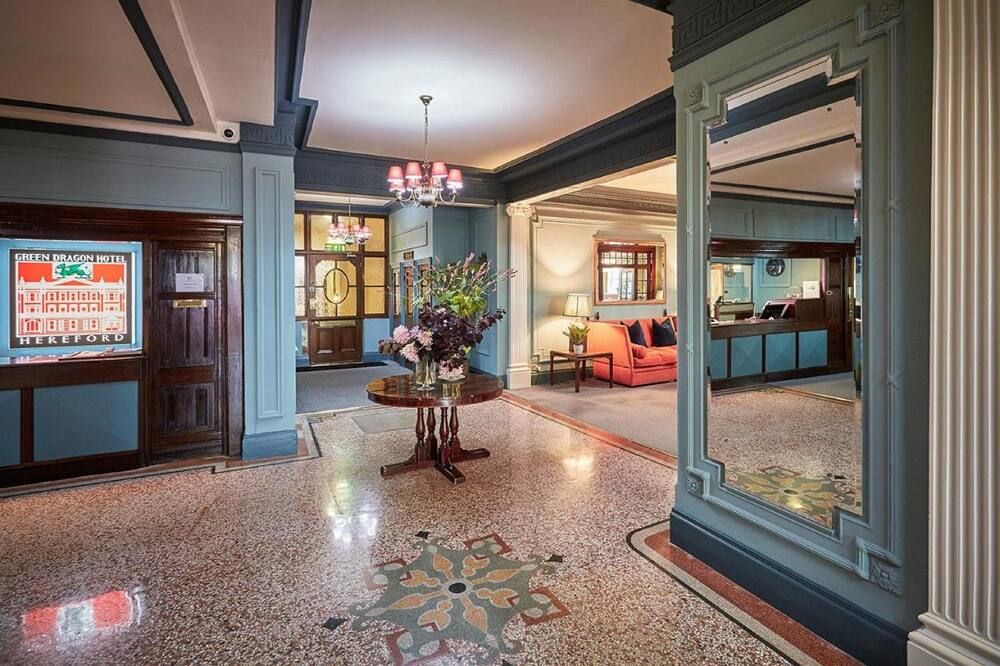 The Green Dragon Hotel - הרפורד - לובי