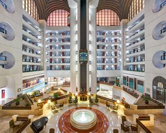 Intercontinental Muscat, An IHG Hotel - Muscat - Building