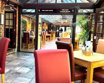 Rooms At 95 Long Street - Atherstone - Restaurant