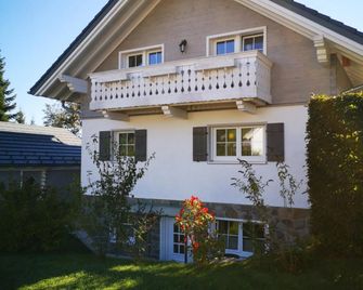 Ferienwohnung Hofmeier - Hinterzarten - Gebäude