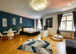 Aapartamentoos - Bratislava - Bedroom