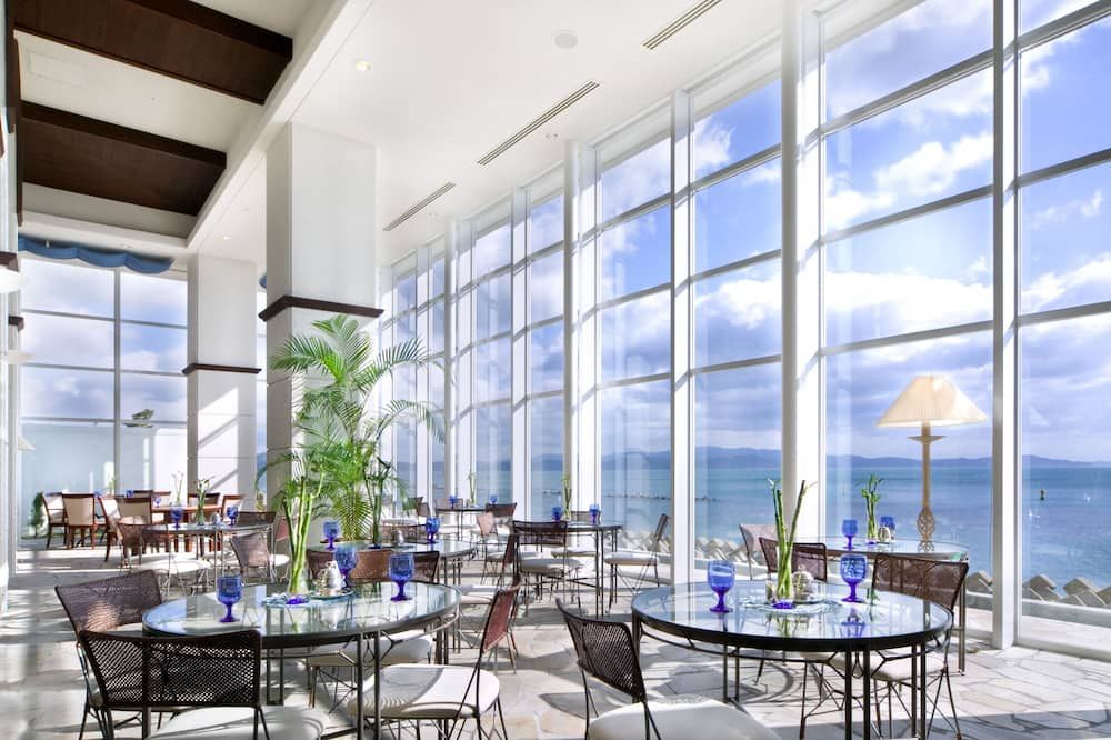 أوأوو ناروتو ريزورت