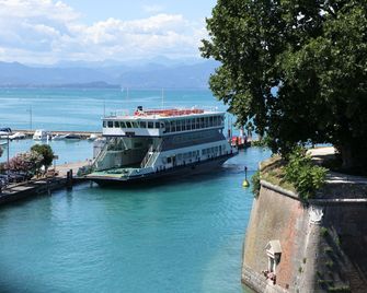 Hotel Bell'Arrivo - Peschiera del Garda - Outdoor view