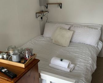 Kings Arms Inn - אקסטר - חדר שינה