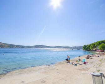 Apartments Kata - Rogoznica - Plaża
