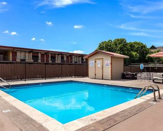 Lodge at Mill Creek, a Ramada by Wyndham - Pigeon Forge - Pool