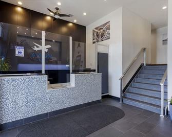 Avion Inn Near Lga Airport Ascend Hotel Collection - Queens - Reception