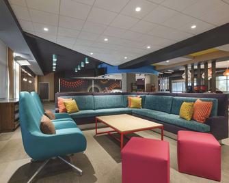 Tru by Hilton Charlotte Tyvola I-77 - Charlotte - Lounge