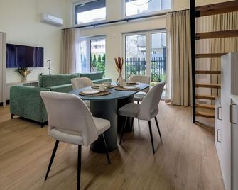 Rentplanet - Sienkiewicza Residence - Wroclaw - Dining room