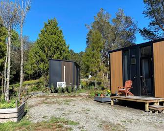 The Mini Mountain Hut 1 by Tiny Away - Egmont Village - Patio