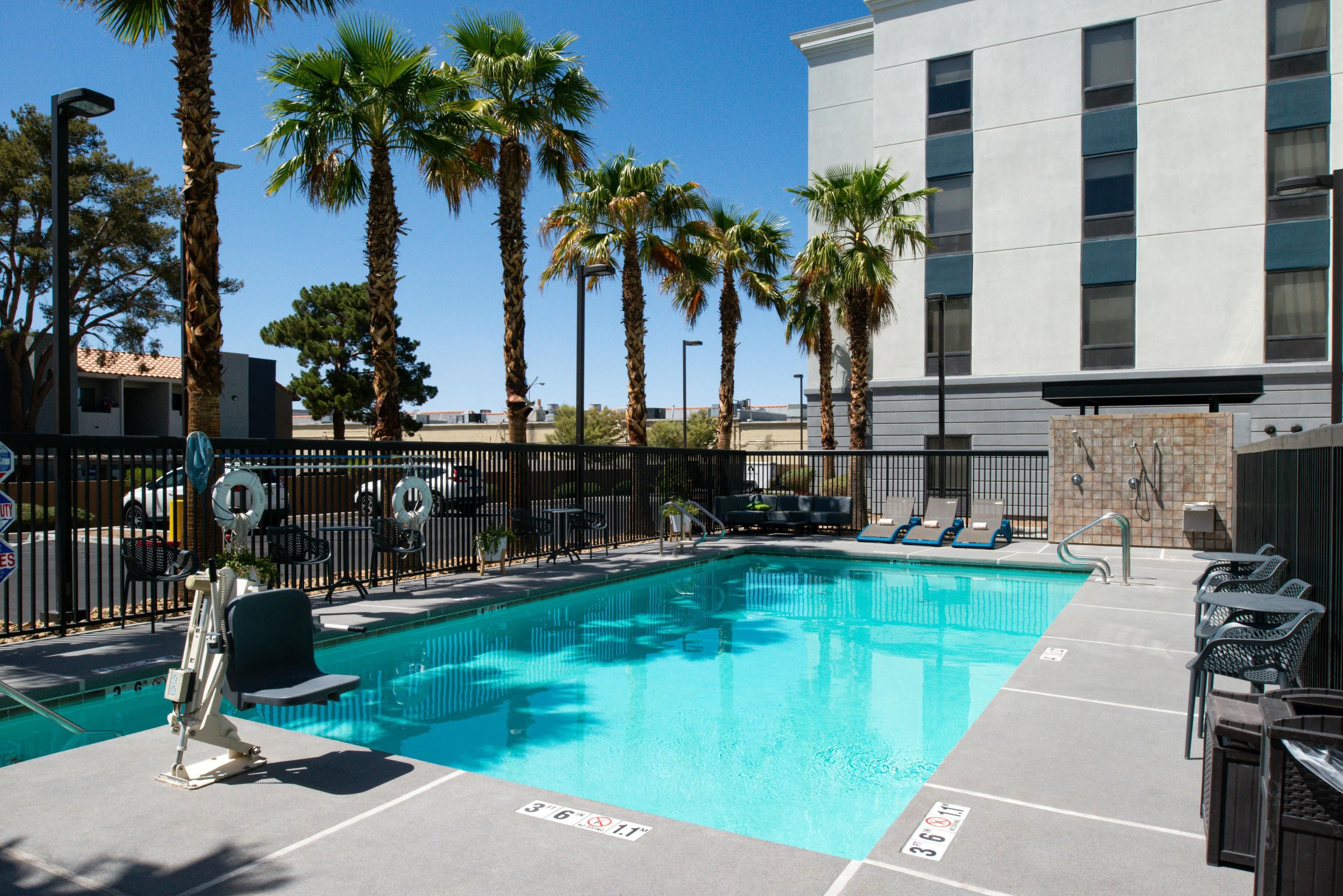 Hampton Inn & Suites Las Vegas Airport thumbnail 2