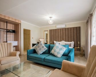 Lefa Boutique Hotel - Rustenburg - Living room