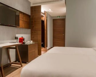 Aya Hotel - Drama