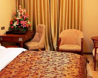 Shenlong Hotel - Xi'an - Bedroom