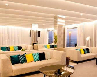 Hotel Cristal Vieira Praia & Spa - Vieira de Leiria - Sala de estar
