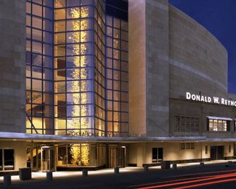 7br Home W Oven 20mins to Okc Safari Lights #ec - Midwest City - Будівля