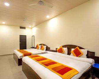 Hotel Banjara Mount Abu - Mount Abu - Habitación