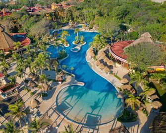 Iberostar Waves Quetzal - Playa del Carmen - Pool