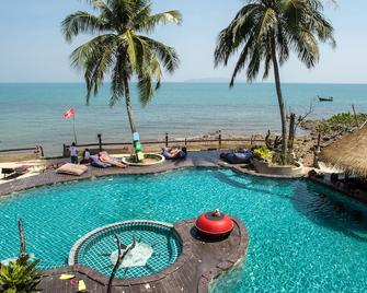 Pirate's Paradise Adventure Resort - Ko Lanta - Pool