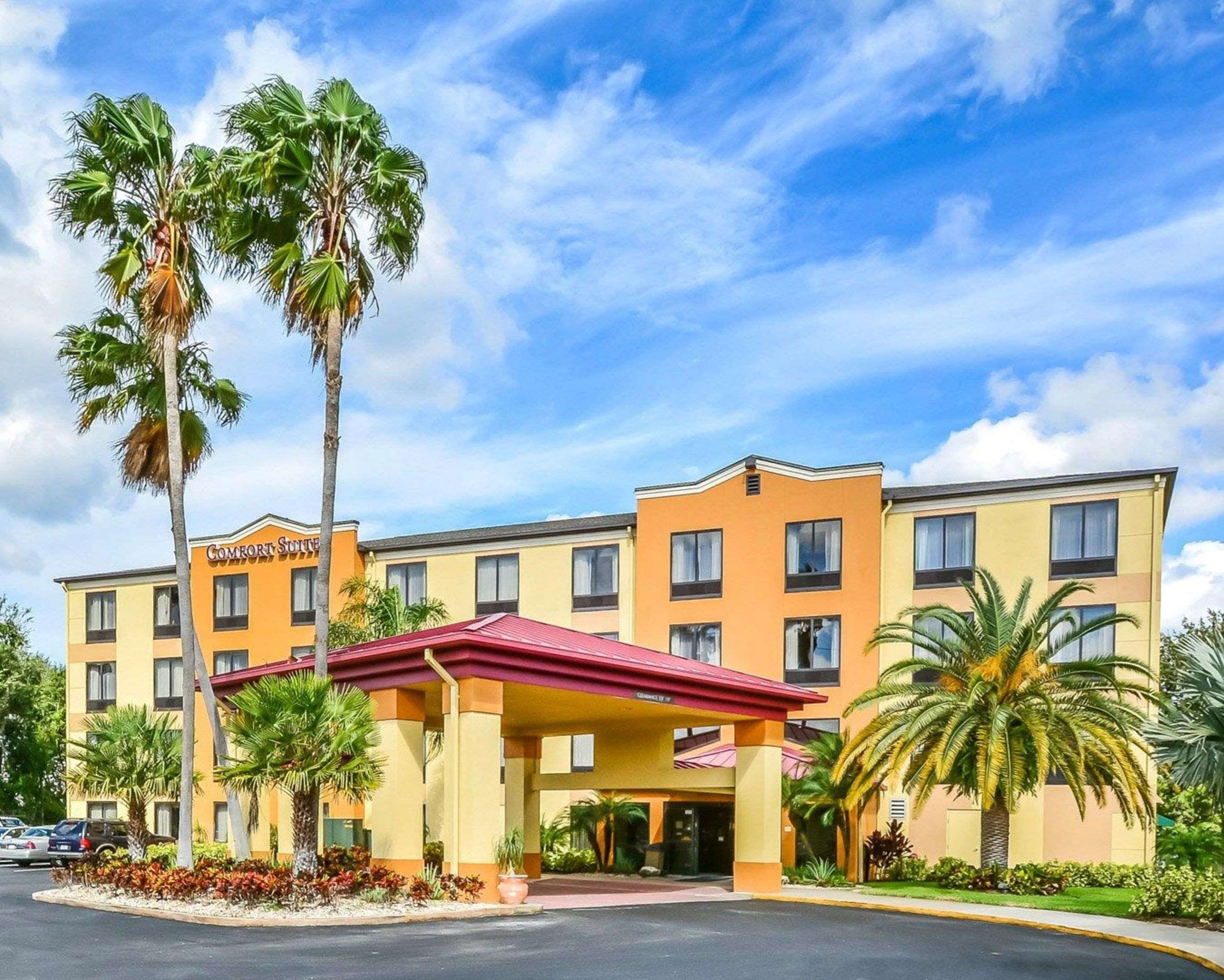 Comfort Suites Tampa Brandon 90 1 7 9 Tampa Hotel Deals