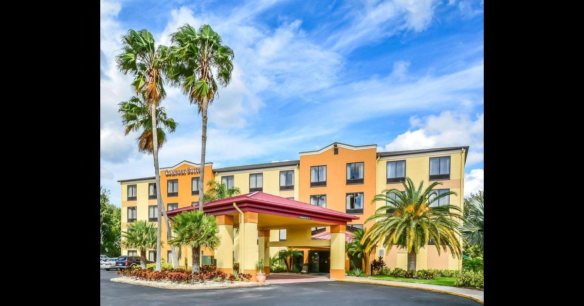 Comfort Suites Tampa Brandon 87 1 7 9 Tampa Hotel Deals Reviews Kayak