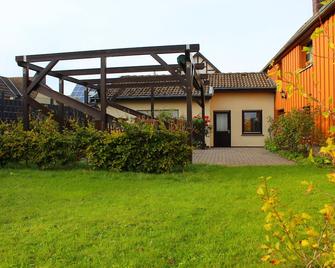 Family-friendly holiday home with high comfort directly at the Eifel National Park - Schleiden - Gebäude