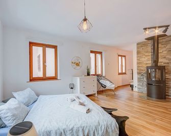 Casa Elvezia in Val Colla | Terrace + Bbq & Fireplace - Happy Rentals - Lugano - Bedroom