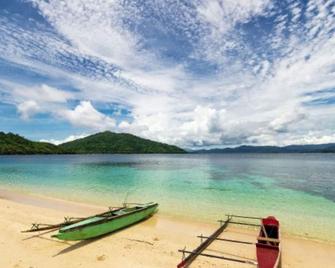 Driftwood Resort - Alotau - Playa