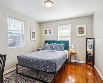 Convenient Clean 2br Close to French Quarter #4 - New Orleans - Schlafzimmer