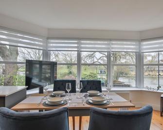 Modern Apartment with River View in Central Windsor - Windsor - Essbereich