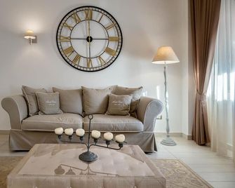 Viva Hotel Avellino - Avellino - Living room