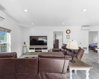 The Gather House - The Dalles