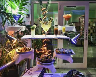 Colony Hotel - Miami Beach