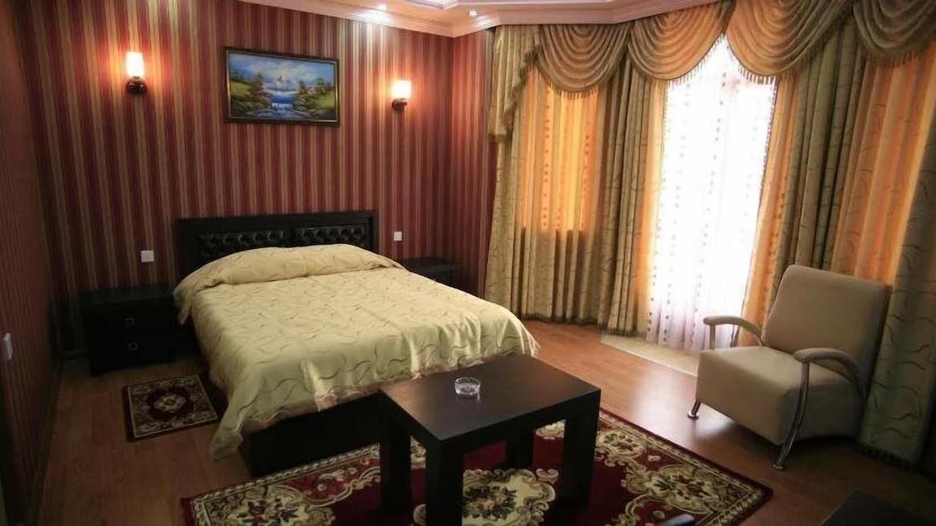 Premier Hotel