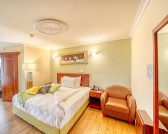 Hotel La Falaise Yaounde - יאונדה - חדר שינה