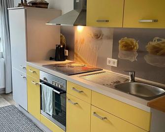 Vacation apartment at the Weißenborn Forest - Zwickau - Kitchen