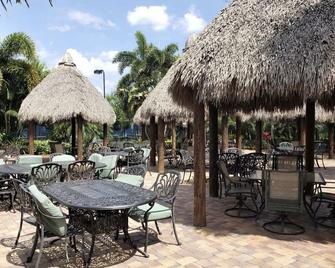 Luxurious RV Resort Lot - Class A only - near Pompano Beach area w/Tiki Hut - Margate