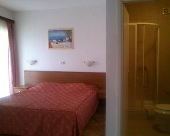 Hotel Zuco - Biograd na Moru - Schlafzimmer