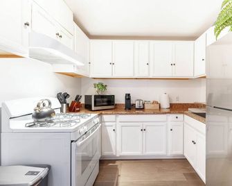 Los Encinos - Cozy 1 bedroom in beautiful Ojai - Ojai - Kitchen