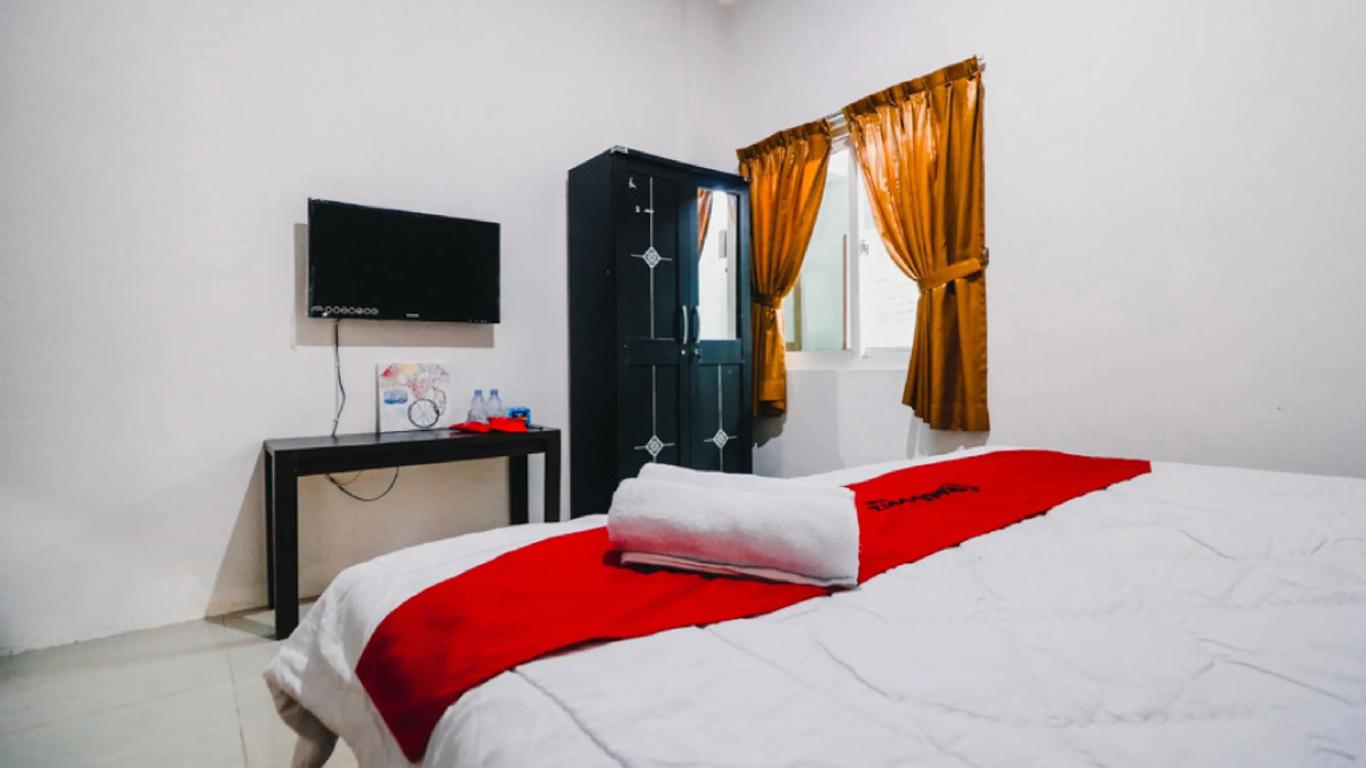 RedDoorz @ Jalan Krakatau Medan