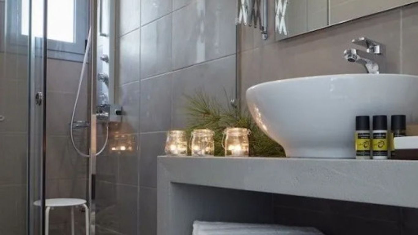 The Gardens Gallery Hotel