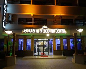 Grand Krone Hotel - Çınarcık - Building
