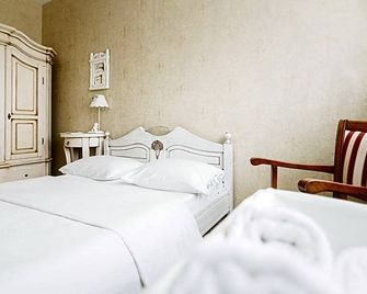 Piena muiza - Berghof - Rudbārži - Camera da letto