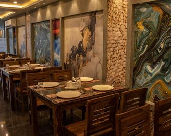 Anandaloke Residency - Kolkata - Restaurant