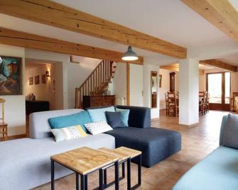 The Cottage Of Rural Bergnes, In The Shade Of Large Pine Trees With Pool - Campagne-sur-Aude - Sala de estar