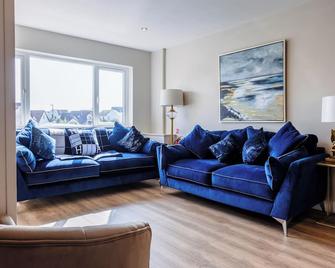 6 Millstone Grove - Portstewart - Living room