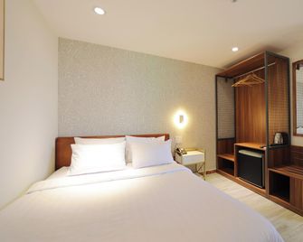 Lanura Saigon Boutique Hotel - Ho Chi Minh