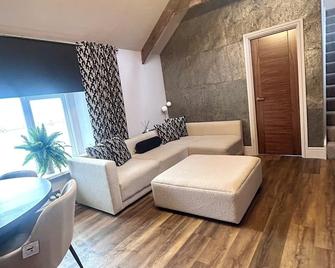 Luxury Penarth Loft - Near Cardiff - Penarth - Salon