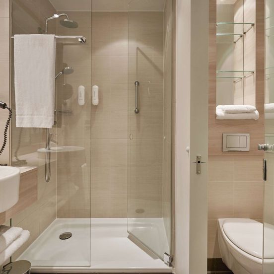 Bathroom view of H2 Hotel Berlin-Alexanderplatz